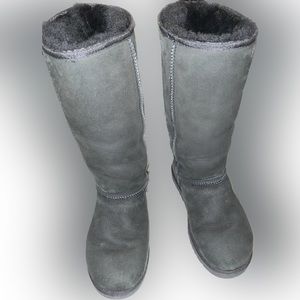Womens Ugg’s Classic Tall boots